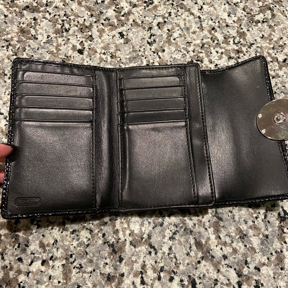 Coach Wallet 🖤🖤 - Picture 2 of 3